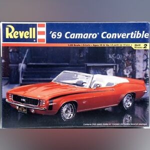 Revell '69 Camaro Convertible Model Kit